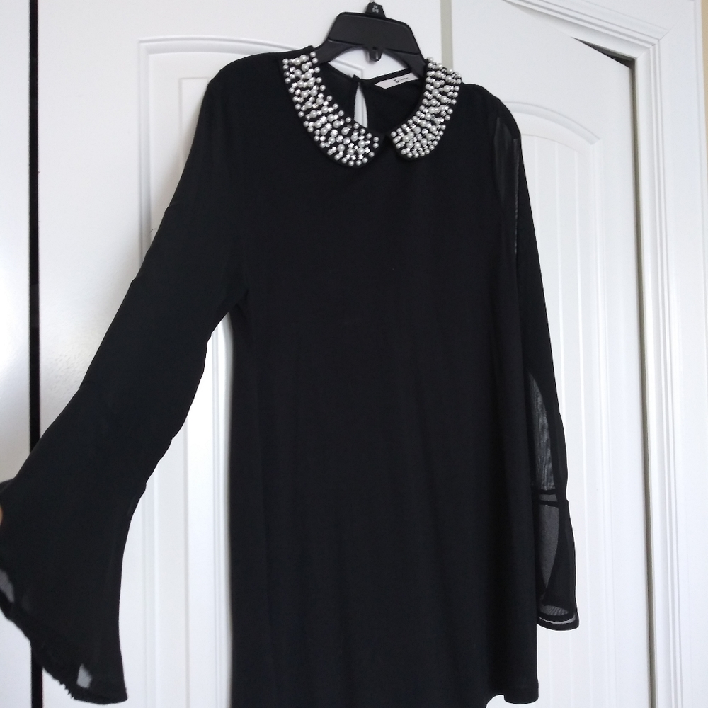 Pearl collared chiffon blouse